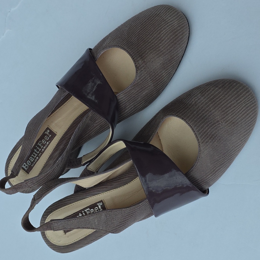 BeautiFeel Women's Taupe and Plum Slingback Heels